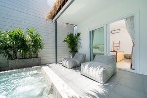Signature Villa, 2 Bedrooms, Pool View | Terrace/patio