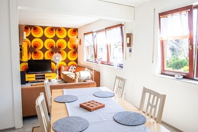 **Charming feel-good oasis with sun terrace! Pet friendly**.