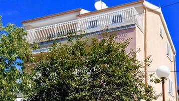 Apartment (Two Bedroom Apartment With Sea View) | Exterior