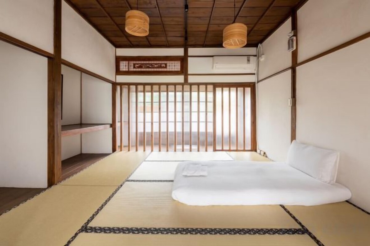 3 bedrooms, WiFi (free)