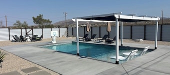 ★ Heated Pool, Spa, Desert Views & Just Good Times ~ 5 Min to J.T. Park Entrance