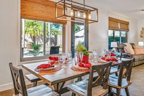 Dining - Family Friendly!  Htd Pool, Air Hockey, View! (Mesa)