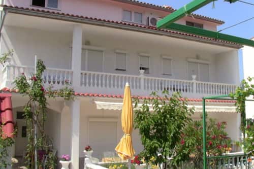 Apartment (Apartment Daisy) | Exterior