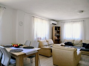 House (Four Bedroom Holiday Home with Pool) | Living room