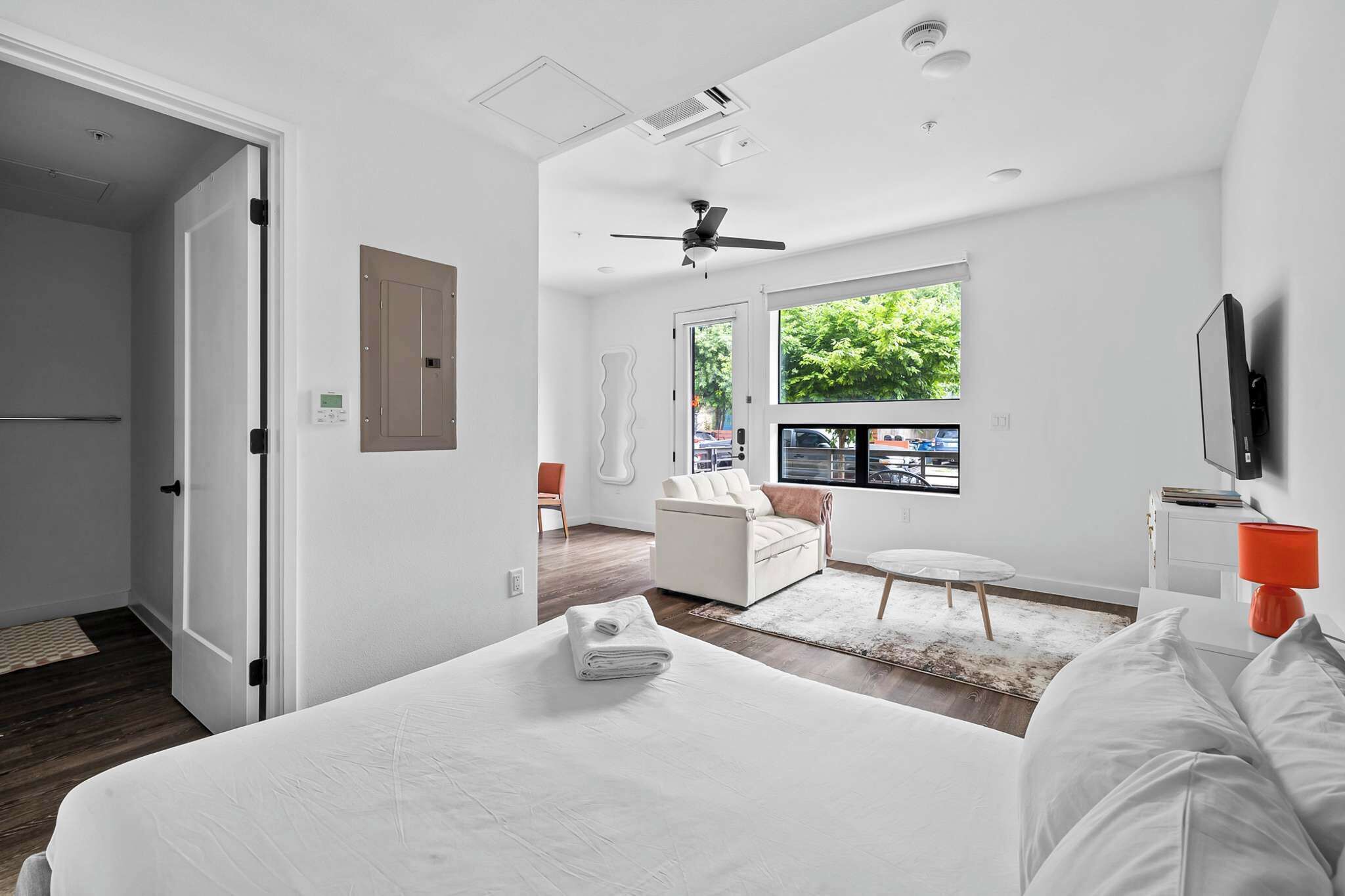 Strykejern/-brett, wi-fi og sengetøy