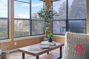 Interior - Casa Deliciosa - An Irvie Home (Albuquerque)