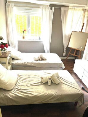 2 soverom, strykejern/-brett, wi-fi og sengetøy