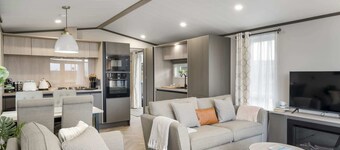 Stylish Lodge with Parking nr Ilfracombe & Beaches