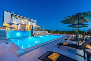 Pool - Modern Villa With Private Swimming Pool (Pakostane)