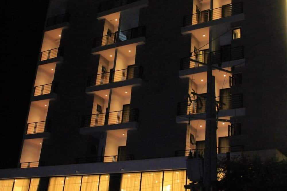 nahusenay hotel