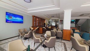 مطعم