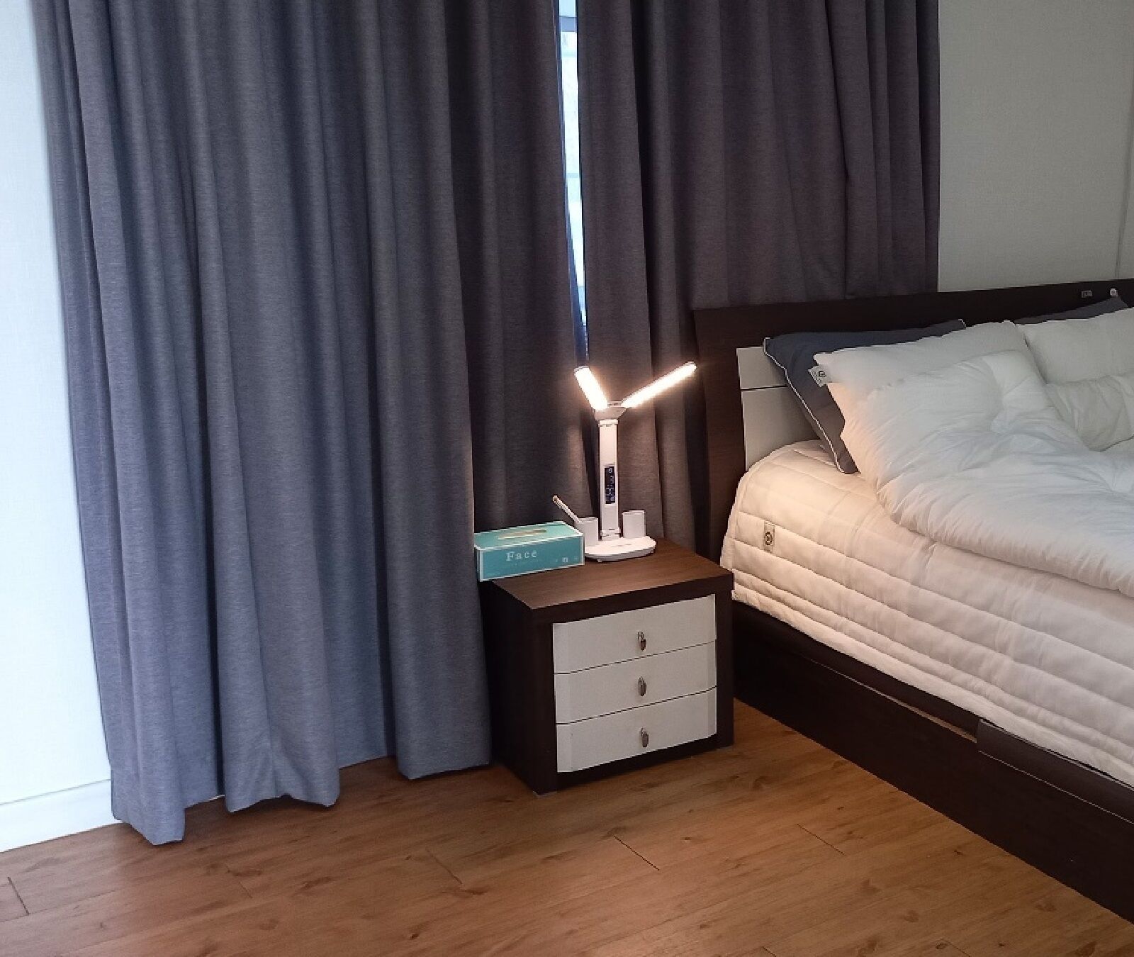 3 chambres, fer et planche à repasser, Wi-Fi, draps fournis