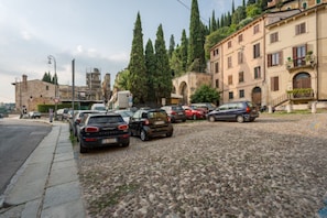 1 bedroom, desk, soundproofing, free WiFi - Italianflat - Theatrum  (Verona)