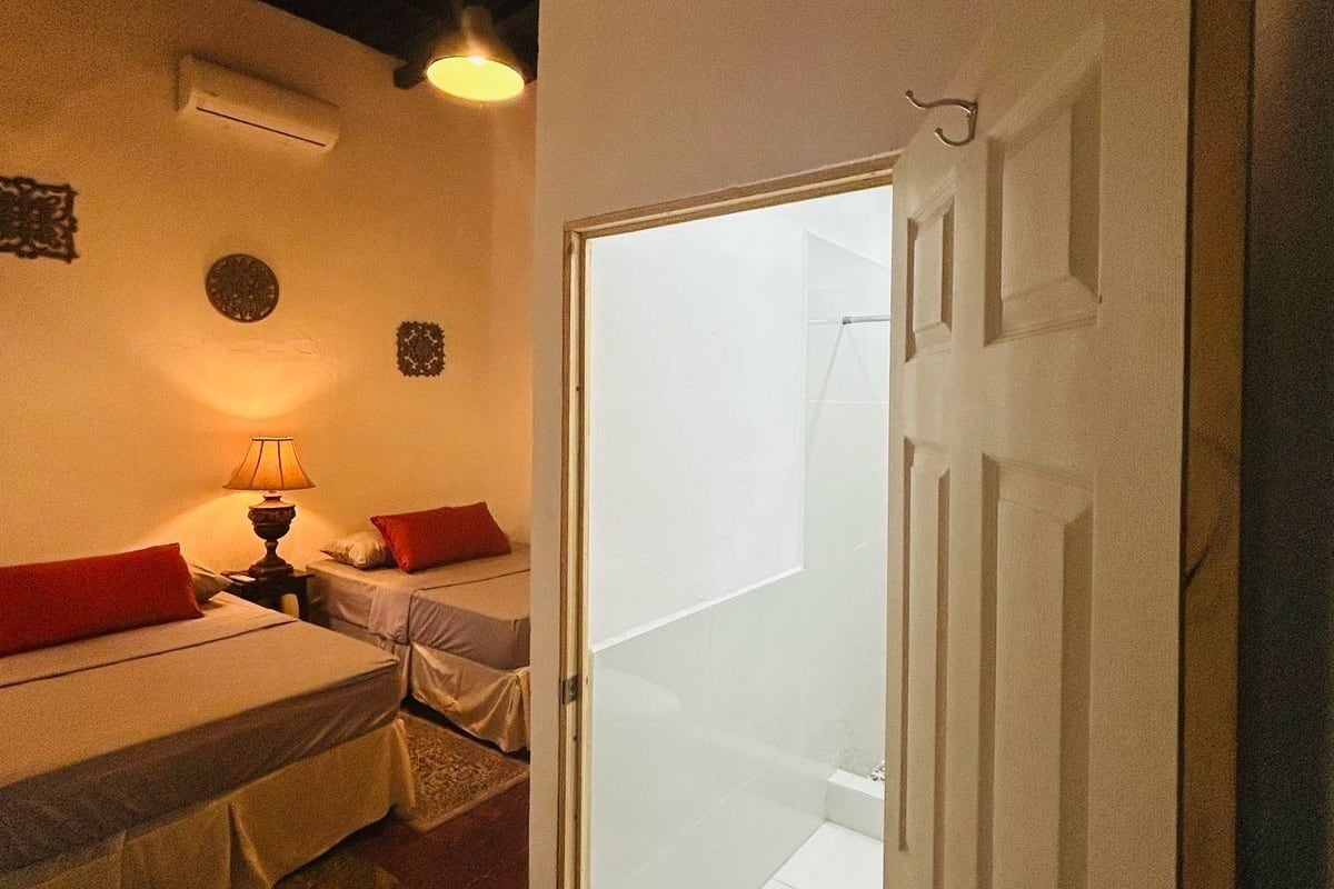 Deluxe Double Room | Free WiFi, bed sheets