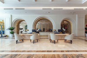 Reception hall - Cosmo Stars Hotel Bac Lieu (Bac Lieu)