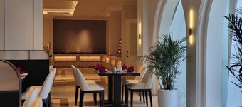 薄寮Cosmo Stars飯店