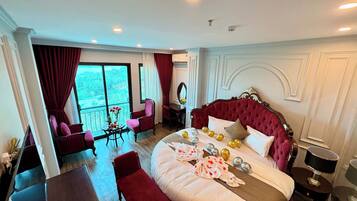 Chambre Double Luxe, 1 très grand lit, vue fleuve | Literie hypoallergénique, couette en duvet d'oie