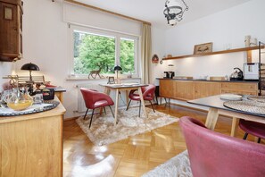 Dining - Apartment 'Latschigbach' with Shared Terrace, Shared Garden and Wi-Fi (Weisenbach)