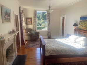 1 bedroom, WiFi, bed sheets - Heritage apartment attached to character home with pool in central Nelson. (Nelson)