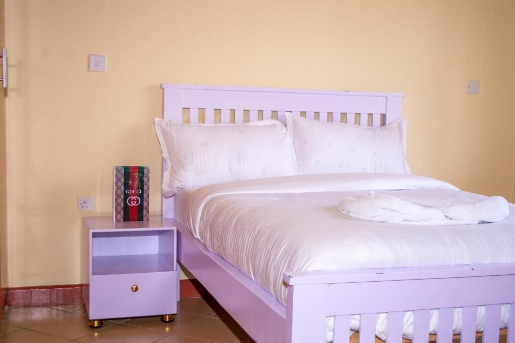 3 slaapkamers, een strijkplank/strijkijzer, wifi, beddengoed