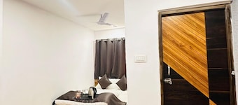 K7 Hotel & Restaurant