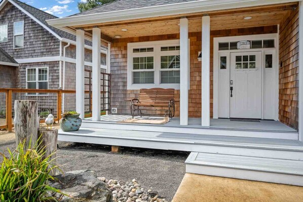 Unclassified image, 1 of 47, button