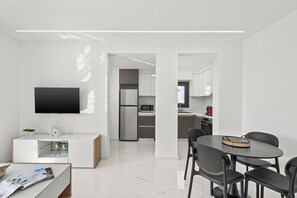 Standard Apartment, City View | In-room safe, blackout drapes, soundproofing, iron/ironing board - Maestro City Apartments (Larnaca)