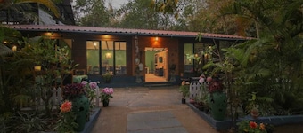 Wilderness camp Resort Pench