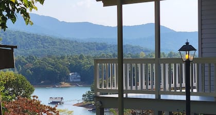 Cozy cottage with stunning lake & mountain views
No lake access