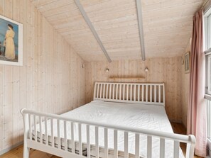 3 bedrooms, Internet
