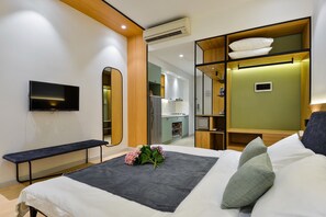 1 bedroom, desk, laptop workspace, blackout curtains - 2Q Apartment (Ho Chi Minh City)