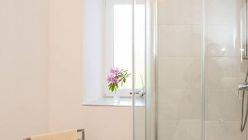 Comfort-Apartment, eigenes Bad | Badezimmer