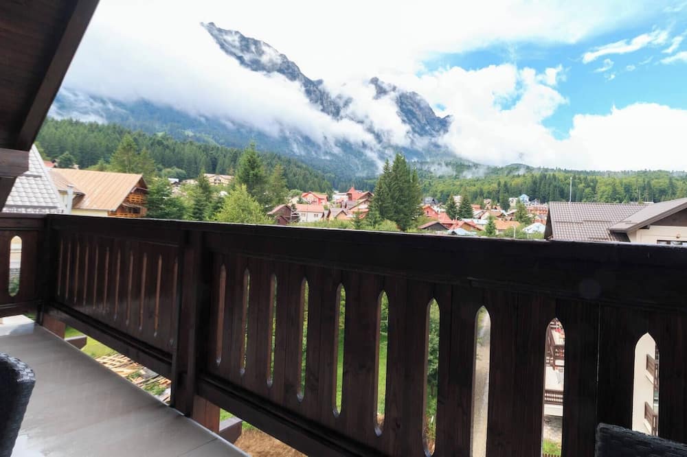 Mountain Valley View
