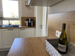 Fridge, microwave, oven, stovetop - Apartment 'Repetal' with Private Terrace, Garden and Wi-Fi (Attendorn)