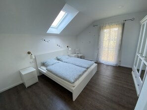 4 Schlafzimmer, kostenloses WLAN, Bettwäsche