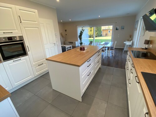 Apartment 'Repetal' with Private Terrace, Garden and Wi-Fi