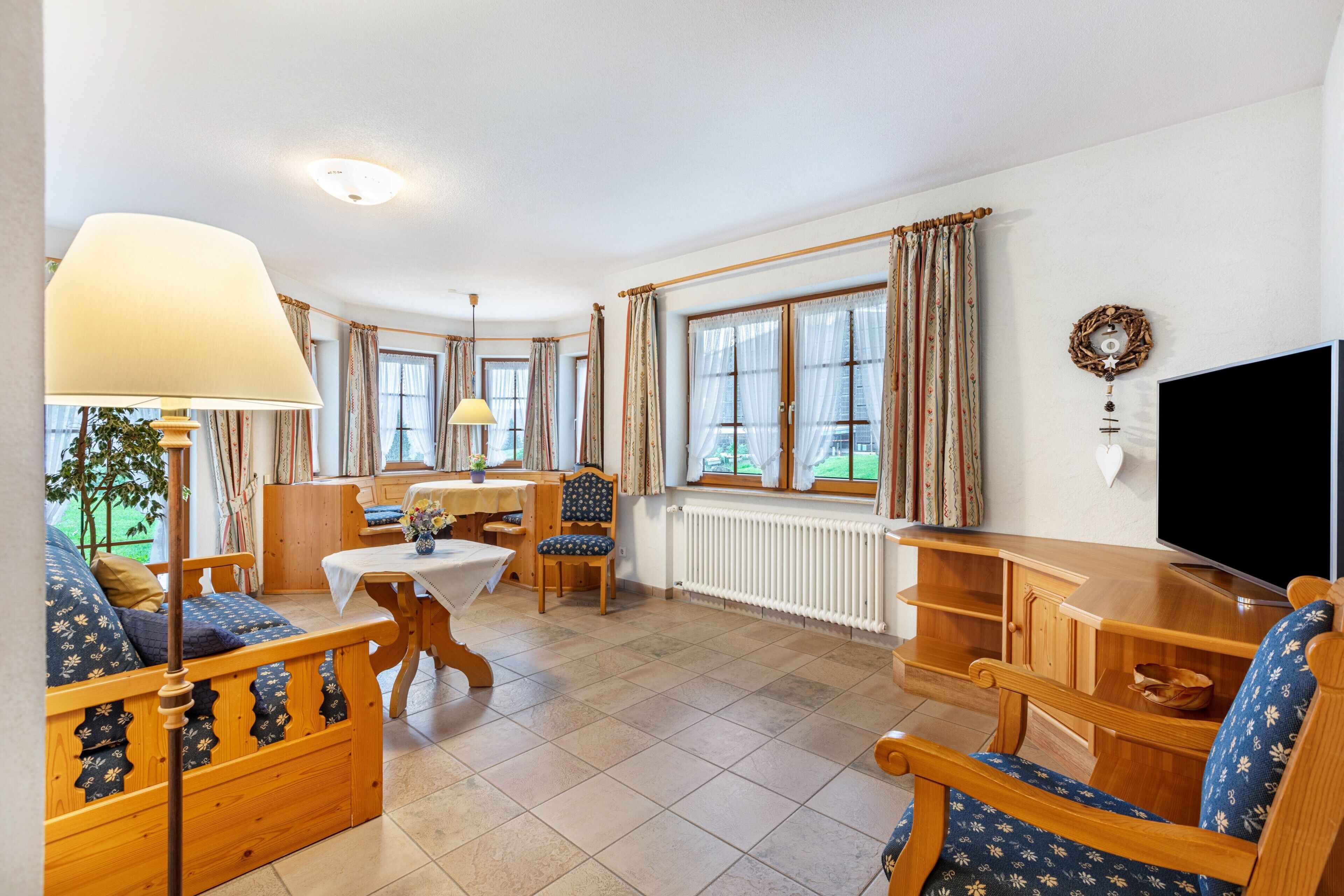 电视、立体声音响