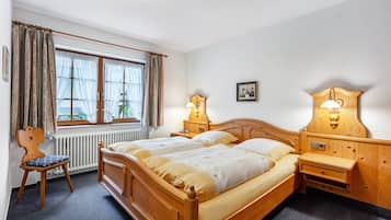 1 bedroom, free WiFi, bed sheets