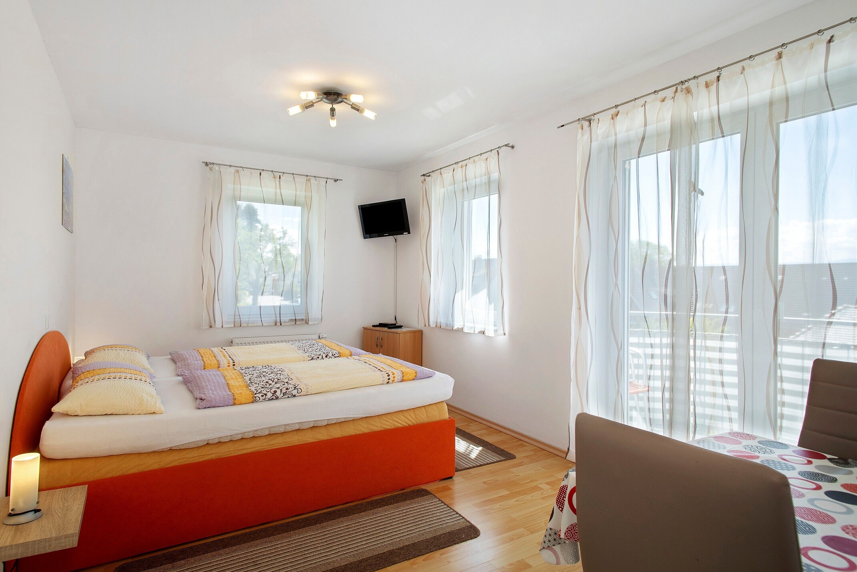 2 bedrooms, free WiFi, bed sheets