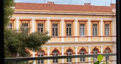 Velvet Luxury Studios in the City Center by BiNobi!