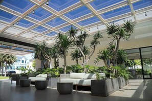 Outdoor banquet area - Luxury 4 Br Cherry Villa - Novaworld PT (Phan Thiet)