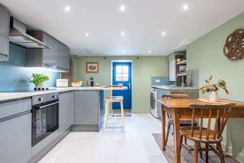 Weavers Cottage, Inverness