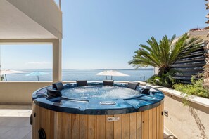 屋外スパ浴槽