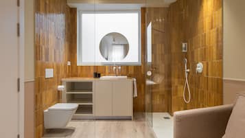Suite | Bathroom