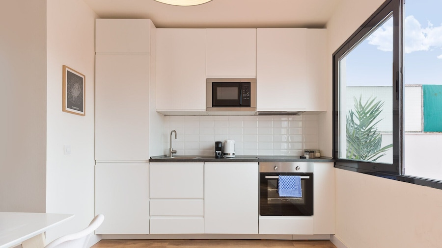 Urban Chill Apartments By Olala Homes