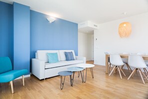 Apartment | Living area | 50-cm TV with cable channels - Port Forum Apartments By Olala Homes (Sant Adria de Besos)