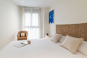 Décoration personnalisée, ameublement personnalisé, lits bébé (gratuits)