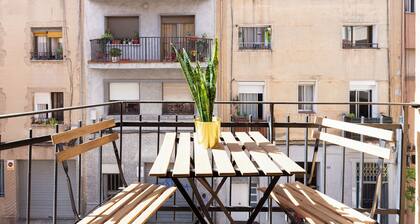 Rafael Apartment by Olala Homes