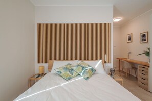 1 bedroom, iron/ironing board, WiFi, bed sheets - GuestHost - In Via Moretti, Bergamo, just a few steps from the train station and well connected to the city center, this 55 sqm apartment is located on the first floor with an elevator (not suitable for disabled persons). Ideal for 3 guests, it features  (Bergamo)