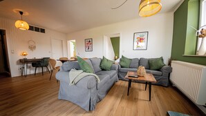 Smart TV, books - "Küstenruhe" - your retreat at the Deichkieker guesthouse - pets allowed (Wangerland)